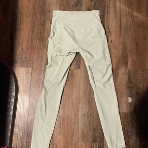 High-Waisted Light Green Leggings